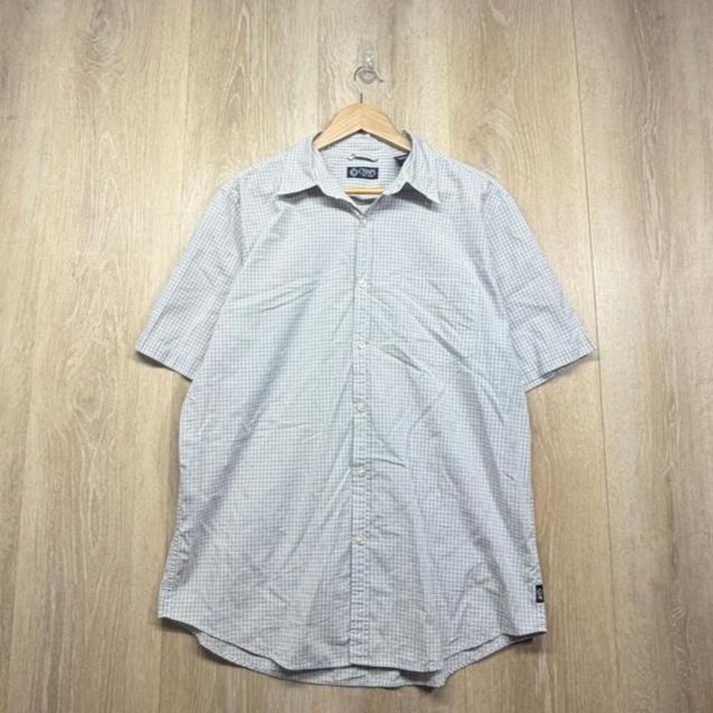 Chaps Men's Grey and White Shirt